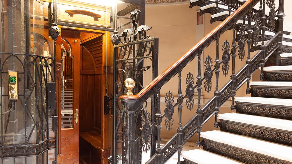 Hostal Oliva Barcelona Buitenkant foto